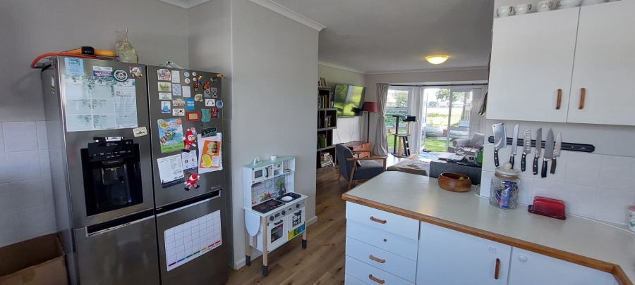 To Let 2 Bedroom Property for Rent in Goedemoed Western Cape